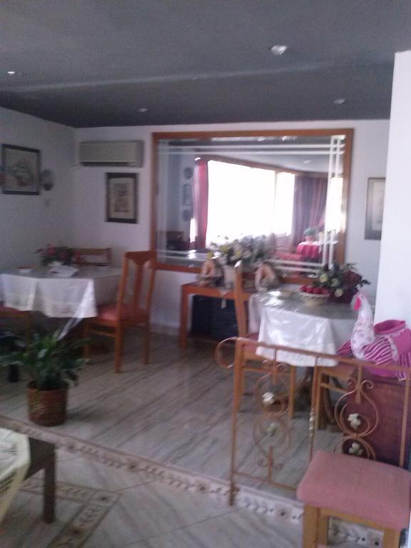 Hotel Tainaro لوترا إديبسو المظهر الخارجي الصورة