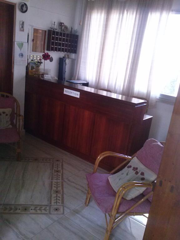 Hotel Tainaro لوترا إديبسو المظهر الخارجي الصورة
